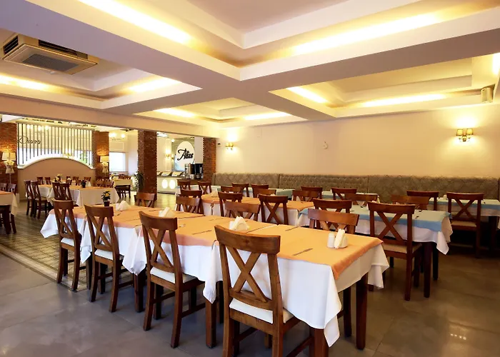 阿利兹奥陆丹尼兹全包酒店 酒店 厄吕代尼兹
